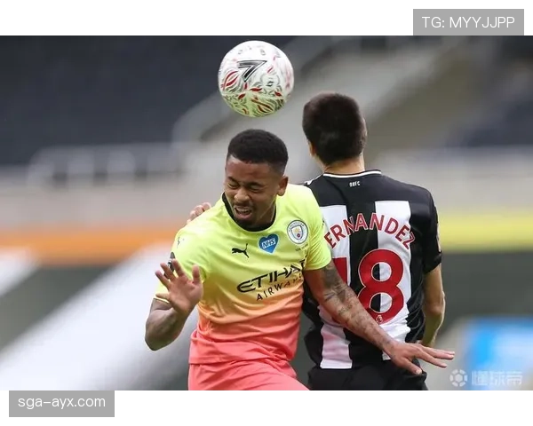 拉菲尼亚状态回暖，精准射门助球队斩获关键胜利