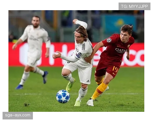 库尔图瓦：3次萨莫拉奖与门将金球上限分析